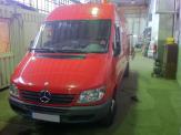 Foliendesign Barnim Vollverklebung Mercedes Sprinter wei rot + Hnger