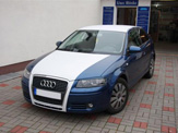 vollverklebung design audi a3 blau weiss 02